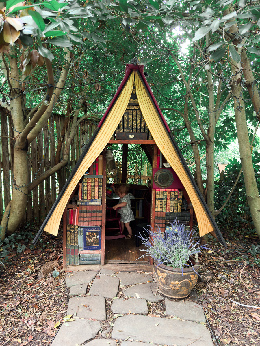 9 Must-Do Activities for the Perfect Weekend in Annapolis, Maryland: The backyard garden kids treehouse of Old Fox Books in Annapolis, Maryland